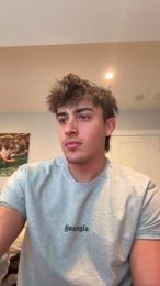 Athleter webcam model stream image