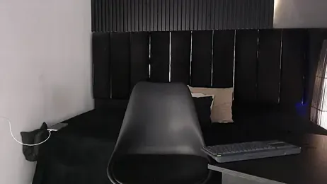 Logan_Steel webcam model stream image