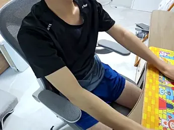 Kmin__ webcam model stream image
