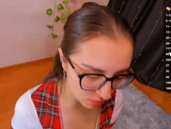 iloveluce webcam model stream image