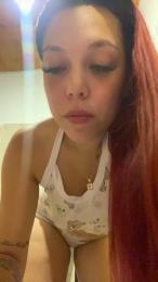 RoxxyLove_ webcam model stream image