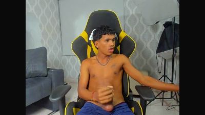 Boy_Savoy webcam model stream image