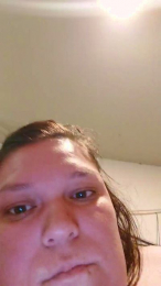 LovelyLavain webcam model stream image