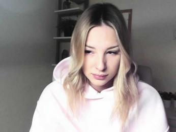 AngelaLux webcam model stream image