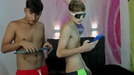 Enmanuel_and_Santiago webcam model stream image