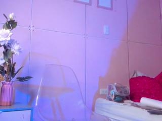Tania Bellini webcam model stream image