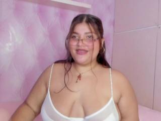 Tania Bellini webcam model stream image
