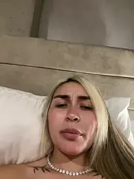 Im_emmaoxf webcam model stream image