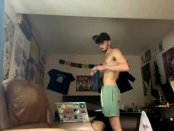 college_packing_8 webcam model stream image