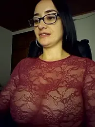 preetypeach webcam model stream image