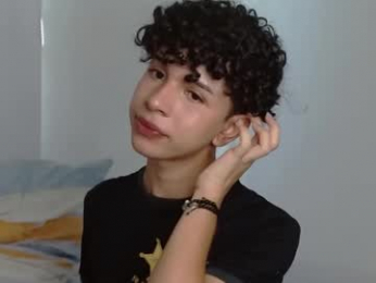 cuddly_twinkie webcam model stream image