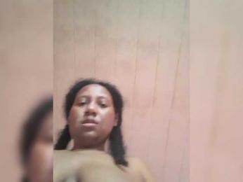 Eirondra-valeen webcam model stream image