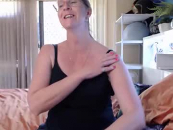 total_aussie_milfs webcam model stream image