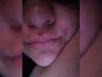 Mari-kis45 webcam model stream image