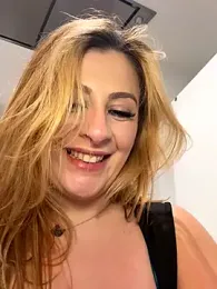 Kapree webcam model stream image