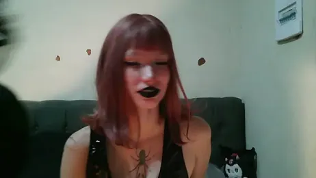 IkyVic webcam stripchat model stream image