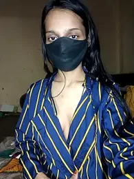 SuckerSumi webcam model stream image