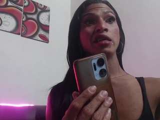 debora-hotbitch webcam model stream image