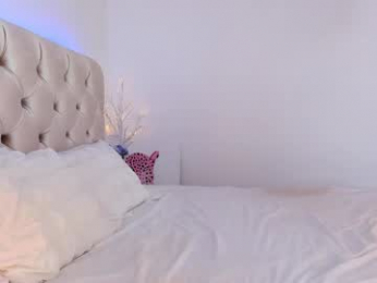 dee_nise webcam model stream image