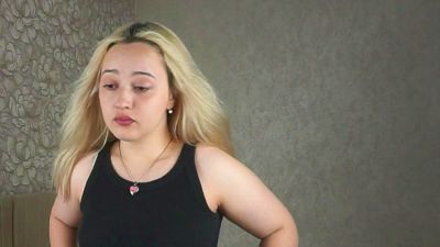 RowenaHarcum webcam model stream image