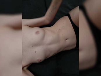 YourPussy27 webcam model stream image