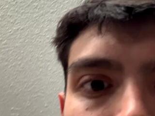 Milky Mike webcam model stream image