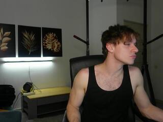 Charles Dreams webcam model stream image