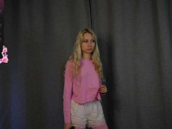 RosyCheeks1 webcam model stream image