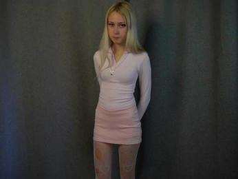 RosyCheeks1 webcam model stream image