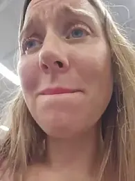 SkyelarsWorld webcam stripchat model stream image