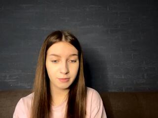 Chere Kahaleua webcam model stream image