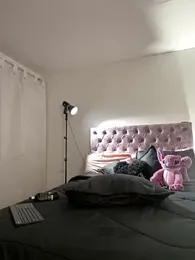 Samantha_e2 webcam stripchat model stream image