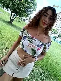 roxyrougee webcam stripchat model stream image