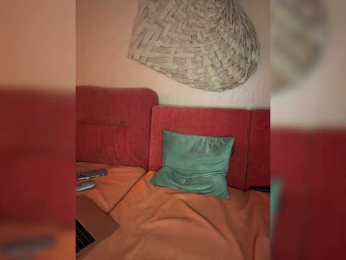 Layla-kavkaz webcam model stream image