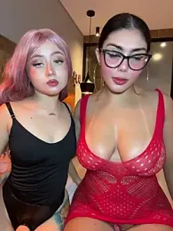 zui_lu webcam stripchat model stream image