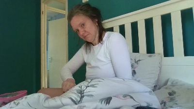 Lolapierce webcam model stream image