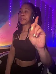 thebrattygoddess webcam model stream image