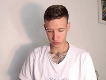 maxi_open webcam model stream image