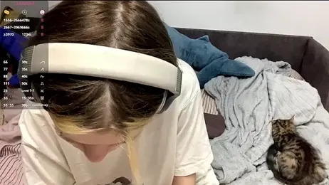 LorRebak webcam model stream image