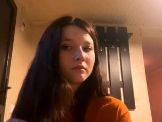 yaekowiede webcam model stream image