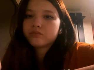 yaekowiede webcam model stream image