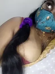 Divyahoty webcam stripchat model stream image