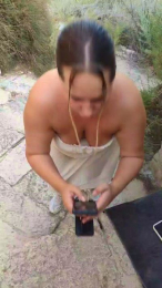 _Mona_ webcam model stream image