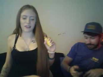 yellowpony121212 webcam model stream image