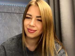 lynnarras webcam model stream image