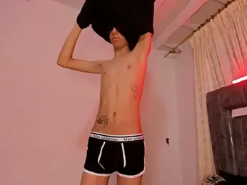 dylan_202520_ webcam model stream image