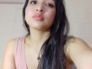 sweetbabyhellen webcam model stream image