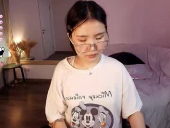 erikawai webcam model stream image