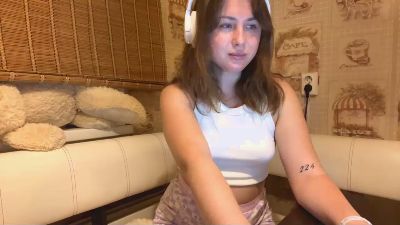 CorinnaTix webcam model stream image