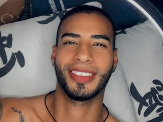 Mike Dewitt webcam model stream image